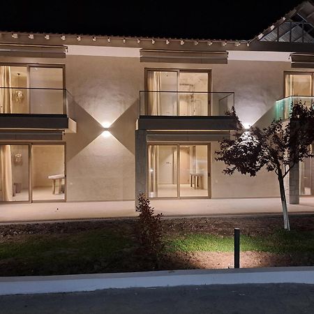 Haus Platanos Apartments & Bungalows By The Sea วูร์วูรู ภายนอก รูปภาพ