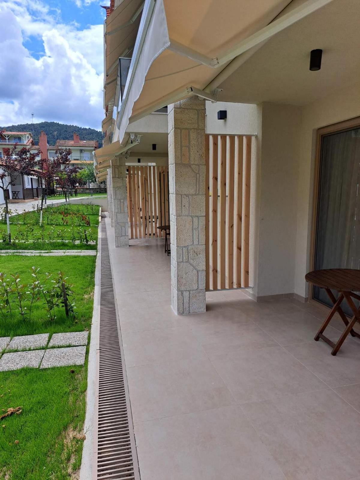Haus Platanos Apartments & Bungalows By The Sea วูร์วูรู ภายนอก รูปภาพ